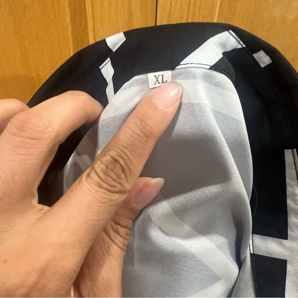 Black and White Geometric Button-Up Shirt - Picture 10 of 12